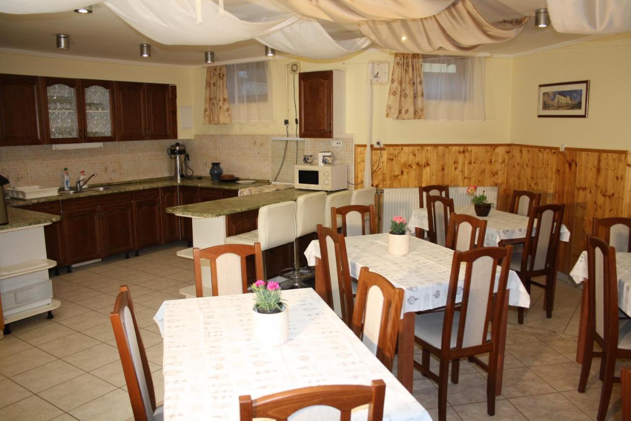 Harmonia Apartmanhaz Hajdúszoboszló Exterior foto