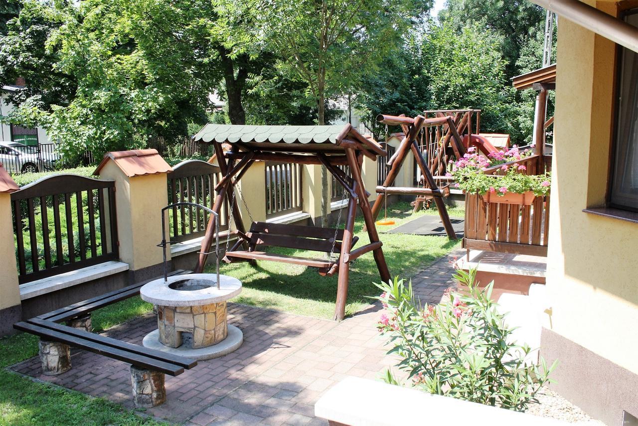Harmonia Apartmanhaz Hajdúszoboszló Exterior foto