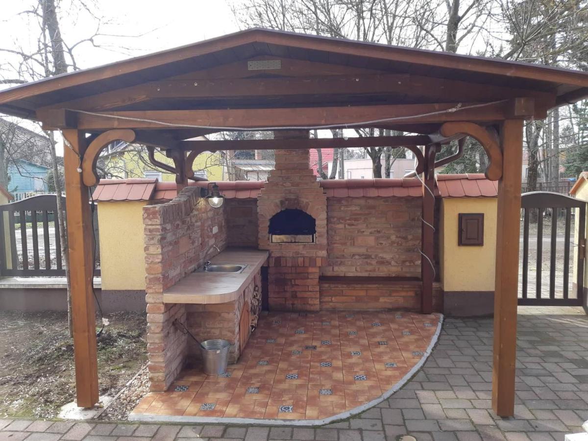 Harmonia Apartmanhaz Hajdúszoboszló Exterior foto